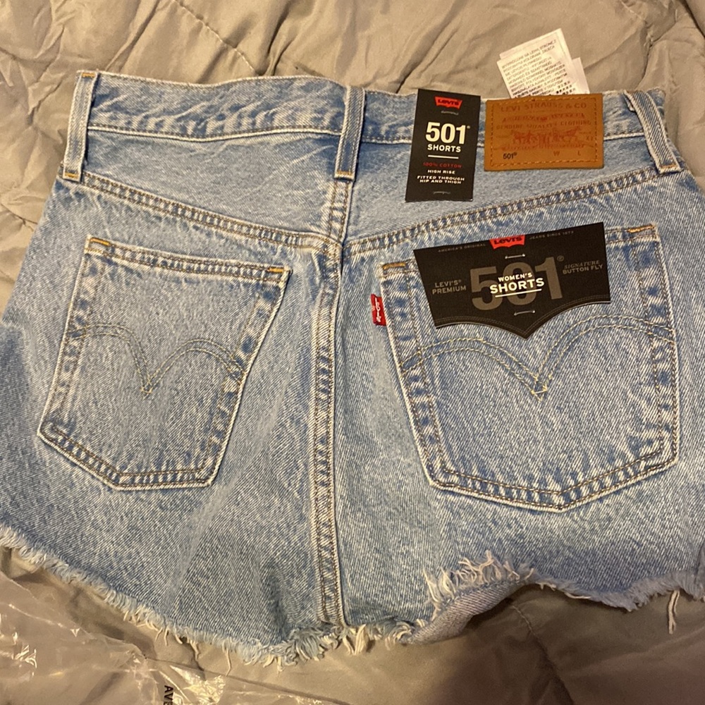 NWT Levi’s 501 shorts